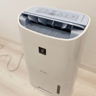 SHARP【極美品】　衣類乾燥除湿機。 SHARP 衣類乾燥除湿機
