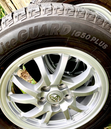 スタッドレス　アイスガード　国産　ホイールタイヤセット　超美品