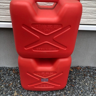 灯油ポリタンク20L 2個 重ねるタイプの画像
