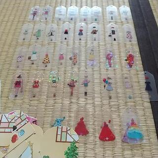 ハグっとプリキュアきせかえクローゼットの画像