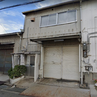 希少な事務所付き倉庫♫嬉しい前面に駐車場スペース有り♫駅まで徒歩...