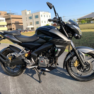希少‼️バジャージパルサーNS200‼️ストリートファイター