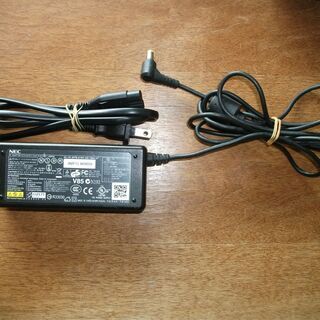 NEC PC-LS150FS6B ACアダプター付き　15.6㌅の大型画面テンキー付きキーボード(更に値下げしました）の画像