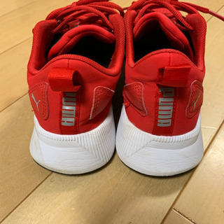プーマのスニーカー(23.5cm)の画像