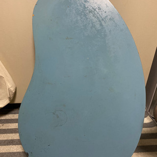 折りたたみテーブル ひょうたん型？