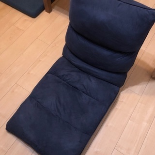 座椅子 ネイビーの画像
