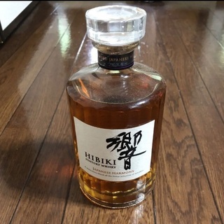 サントリー　ジャパニーズウイスキー　響　700ml