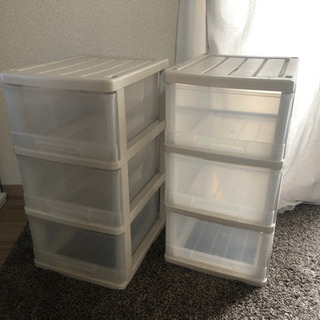 無料　クリア収納ケース3段×2台