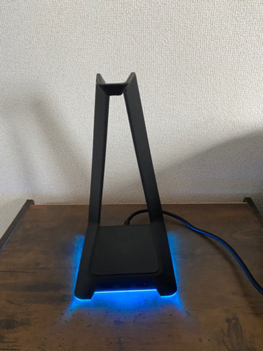 （多数出品中）Razer Base Station Chroma