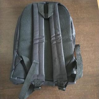 新品　黒　リュックの画像