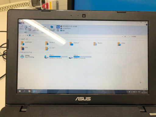 軽いノートパソコン　ASUS  X200M 超美品