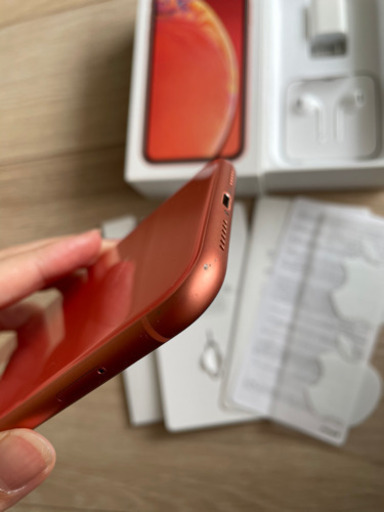iPhoneXR コーラル　256GB