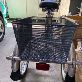 【再値下げ！】電動アシスト三輪車 ラクッカルの画像