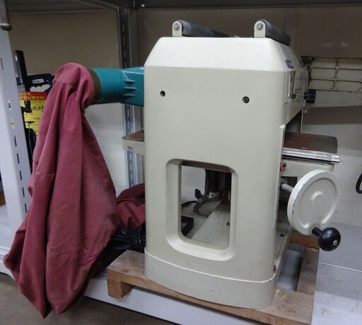 マキタ  自動カンナ 2030SC　中古品