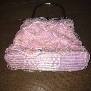 美品☆パーティーバッグ　ビーズ　スパンコール　肩掛けチェーン付きの画像