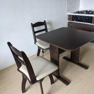 ダイニングセット(椅子は360度回転可能)