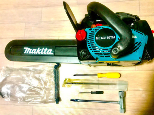 値下げ！一度使用の美品makita マキタエンジンチェーンソー引き渡し限定