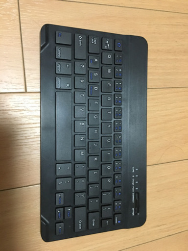iPad 第6世代（9.7、2018年、128GB）+キーボード