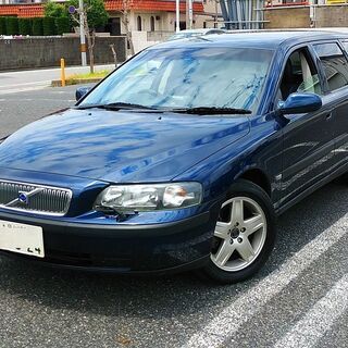 ★★車検付きですぐ乗れる、低走行4万K台のボルボのワゴンV70を...