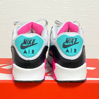 NIKE WMNS AIR MAX 90の画像