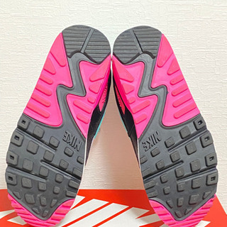 NIKE WMNS AIR MAX 90の画像