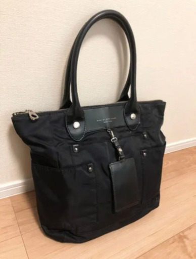 マークジェイコブス　バック