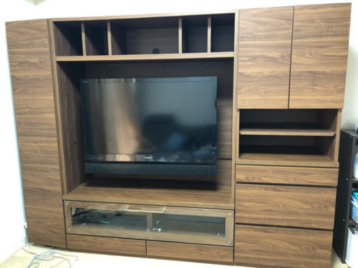 壁面収納（TV掛け付き）ウォールナット