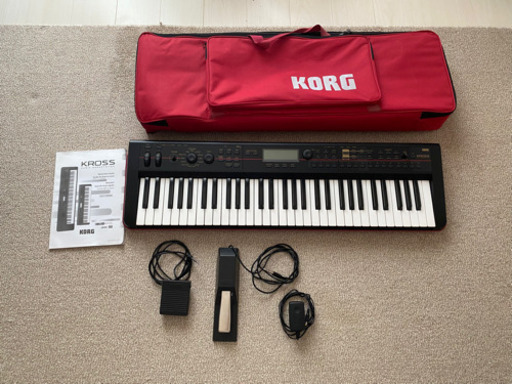 KORG KROSS 61 ペダル付き キーボード　シンセサイザー