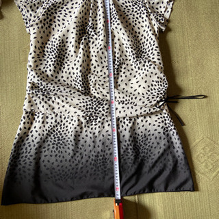 値下げしました。Ｌサイズのチェニック4枚セットの画像