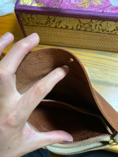 革財布