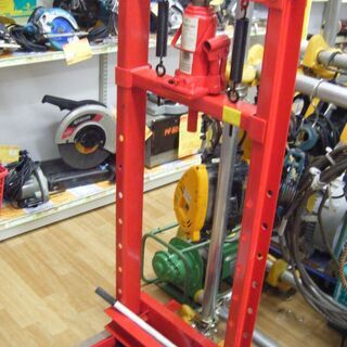 アストロ　油圧プレス　中古品