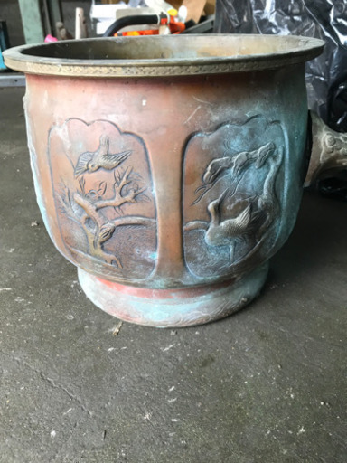 骨董品 火鉢?