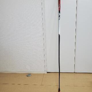 キャディバッグ、アイアンセット、ドライバー、パターの画像