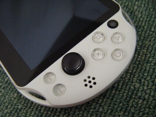 ソニー　PSVITA　PCH-2000　中古品　本体+ケース
