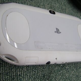 ソニー　PSVITA　PCH-2000　中古品　本体+ケースの画像