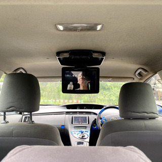 プリウス　1.8 L Dサス　フリップダウンモニター　ETC ナビ　Bカメラ　社外19AW   フルセグTVの画像