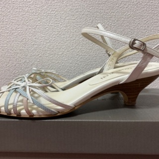 ミッシェルクラン　23cm サンダルの画像