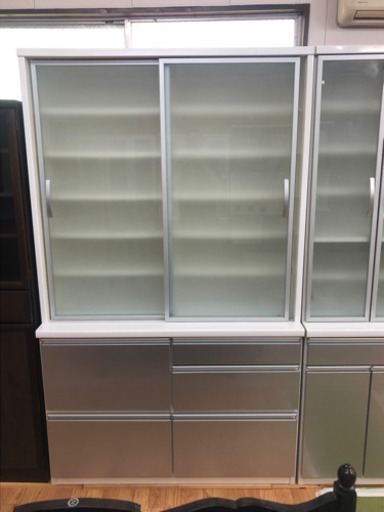 【リサイクルサービス八光　田上店　配達・設置OK】大川家具　クロト大型食器棚　エナメルホワイト&シルバー