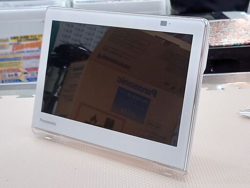 【愛品館千葉店】価格見直しました！　Panasonic　パナソニック　VIERA　ビエラ　UN-10E8-W　10インチ　防水ポータブルテレビ　2019年製