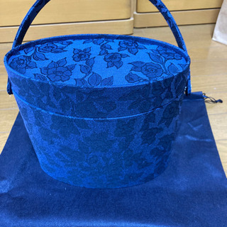 化粧品ケース　未使用品　ブラス　香水