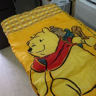 LOGOS/ロゴス　86004007　寝袋　Winnie the PoohスリーピングバッグKIDS2　クマのプーさん　封筒型シュラフの画像