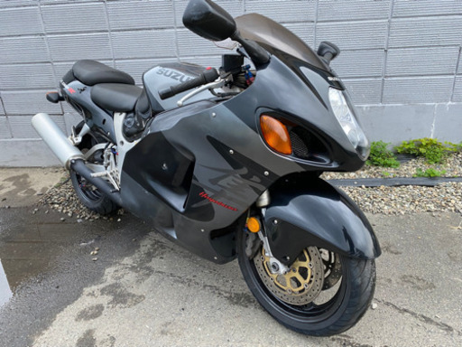 ☆GSX1300R隼☆車検2年付き渡し^_^バッテリー・プラグなどなど新品交換で快調！憧れの大型2輪スーパースポーツバイク☆