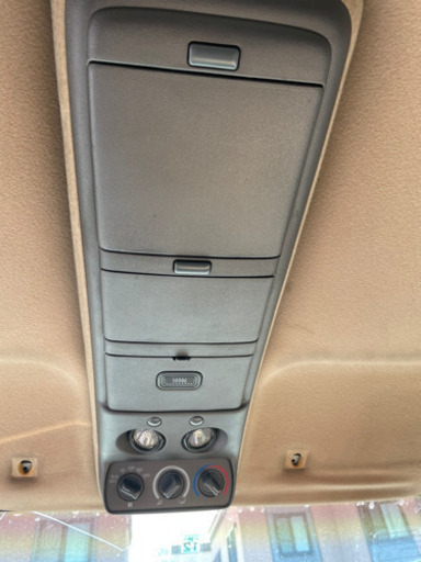 シボレーCHEVROLETサバーバン　フロントルームランプ