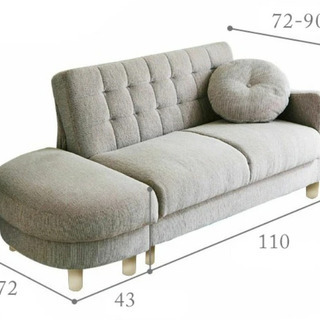 かわいいソファです、クッションも上げますわ。の画像