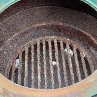 鉄の釜戸の画像