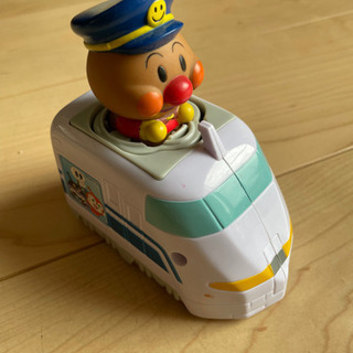 アンパンマン  新幹線　おもちゃ　頭を押すと走る💨