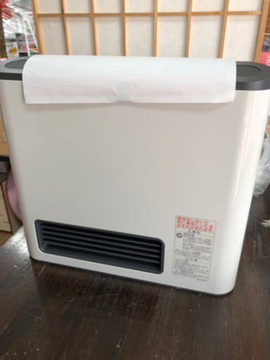 未使用品　ガス　ファンヒーター　GFH-2401S   LPガス　現品限り