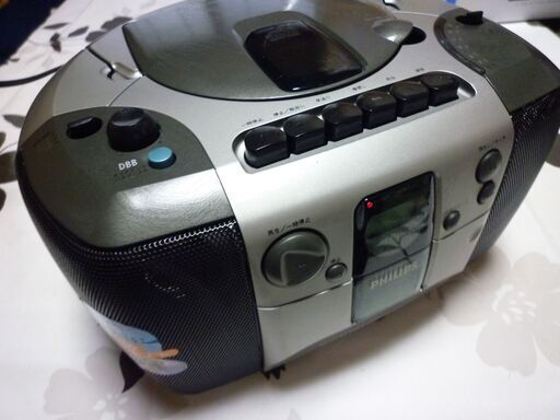 (お取引中となりましたので質問を終了させて頂きます）CDラジオカセットレコーダー（AZ1101）経年品ですが使用頻度少なく美品