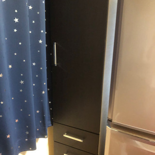 ＊交渉中[すぐに取りに来られる方急募]食器棚