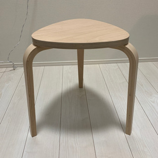 椅子、IKEA、ニトリ、取りに来てくれたら差し上げます